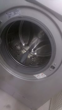 اخوان غساله LG للببع اخو جديد بس يحتاج كارت k8 الي يريده يتواصل عل هاي...