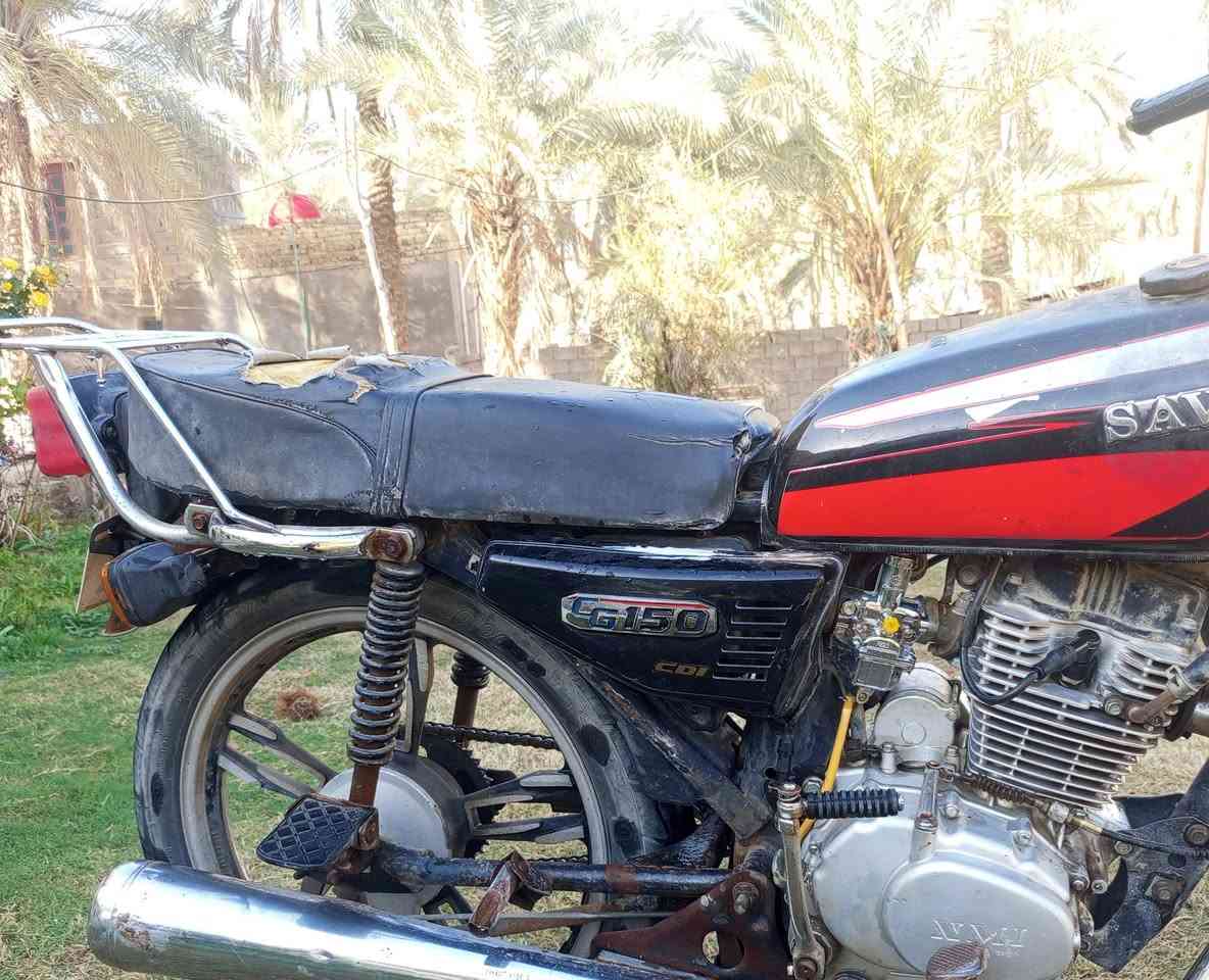 سيفان موديل 21 اوراق كلشي شغال بيه  شي بسيط تريد. السعر 450وبيه مجال كربلاء الحسنيية  للتواصل. واتساب  ***********
