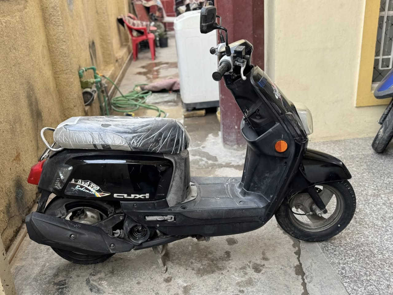 بوليس مسطره بلاديه دراجه كامله مابيها نقص للبيع ب ٦٥٠  مكان بغداد دوره شراي اتصل ‭***********
واتساب ***********
