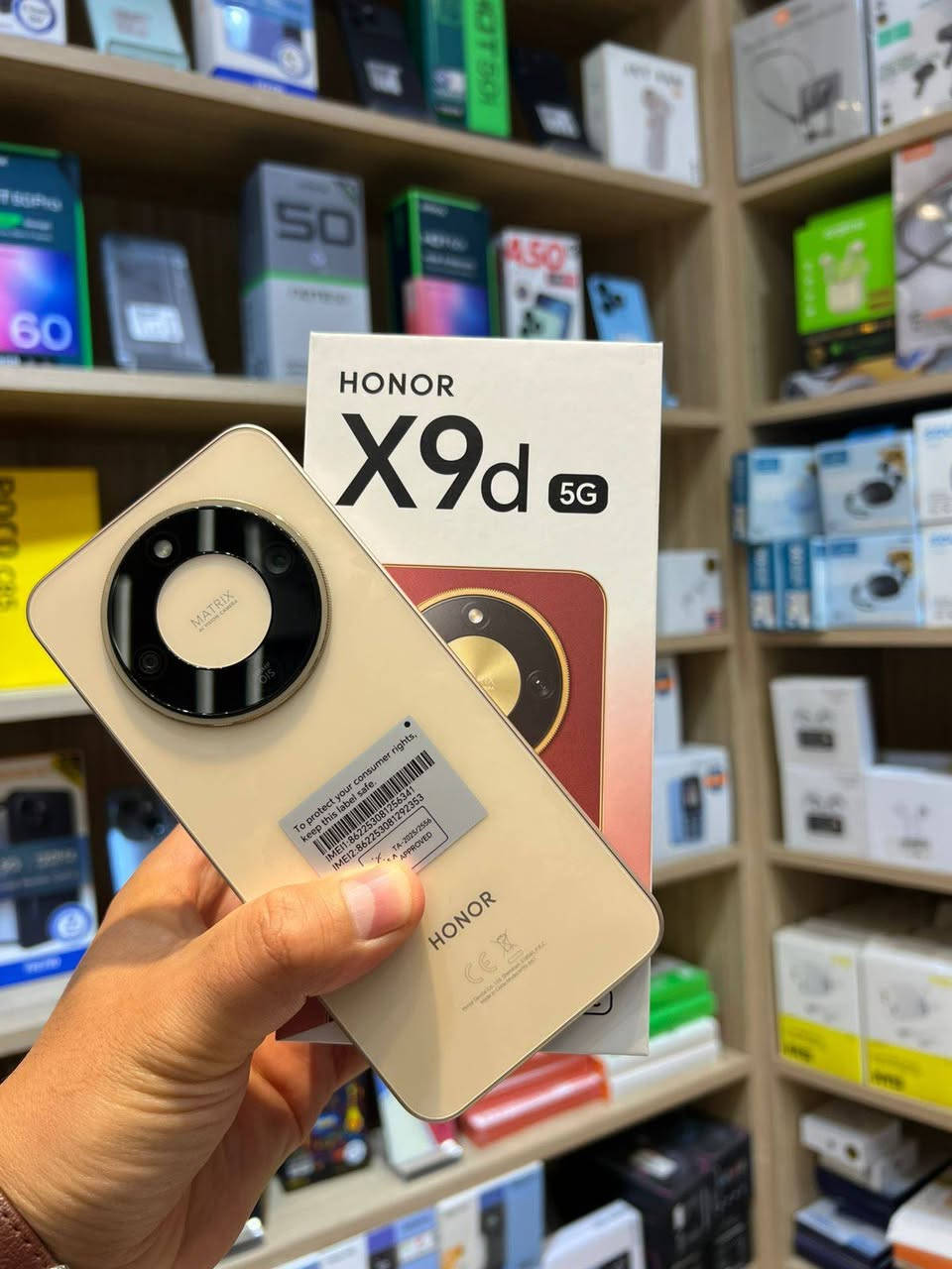 جهاز هونر الجديد 😍

💎 HONOR X9D 5G 💎

📱 المواصفات القوية:

⚡ معالج فائق الأداء يدعم شبكات الجيل الخامس 5G

🌈 شاشة AMOLED  بدقة عالية وتردد 120Hz

🔋 بطارية ضخمة 8300mAh مع شحن سريع 66W

📸 كاميرا احترافية بدقة 108 ميجا بكسل

شركة THE MASTER 
العنوان / ذي قار _ قلعة سكر _ الشارع الرئيسي _ مجاور مقهى الرياضي 
***********
***********
