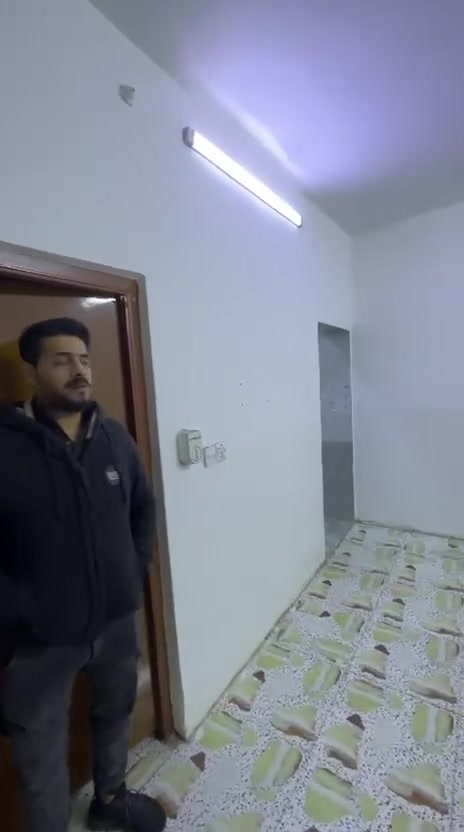 مشتمل للايجار حي المعلمين شارع المركز غرفتين نوم ومطبخ وحمامات  نضيف جدا سعر الايجار ٤٥٠
للاستفسار ***********
***********
