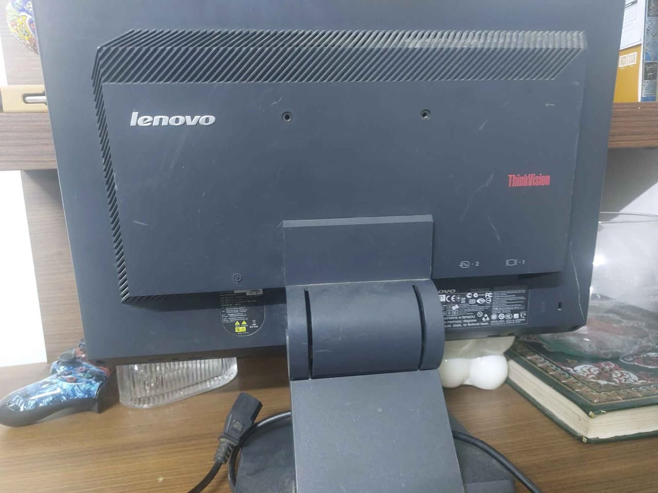 🖥️ شاشة Lenovo ThinkVision الأصلية – 19 إنش 🖥️
✨ مثالية للحواسيب المكتبية ولعرض كاميرات المراقبة (DVR/NVR) ✨
المواصفات:
✅ ماركة: Lenovo – صناعة متينة
✅ الحجم: 19 إنش Widescreen
✅ تردد: 60Hz (60 فريم)
✅ المنافذ: VGA & DVI
✅ الاستخدام: ممتازة للحواسيب المكتبية وللكامرات
الموقع: أربيل – شارع 100، خلف تودي
السعر: خاص (للجادين)
📞 للاستفسار والشراء: *********** أربيل, العراق
