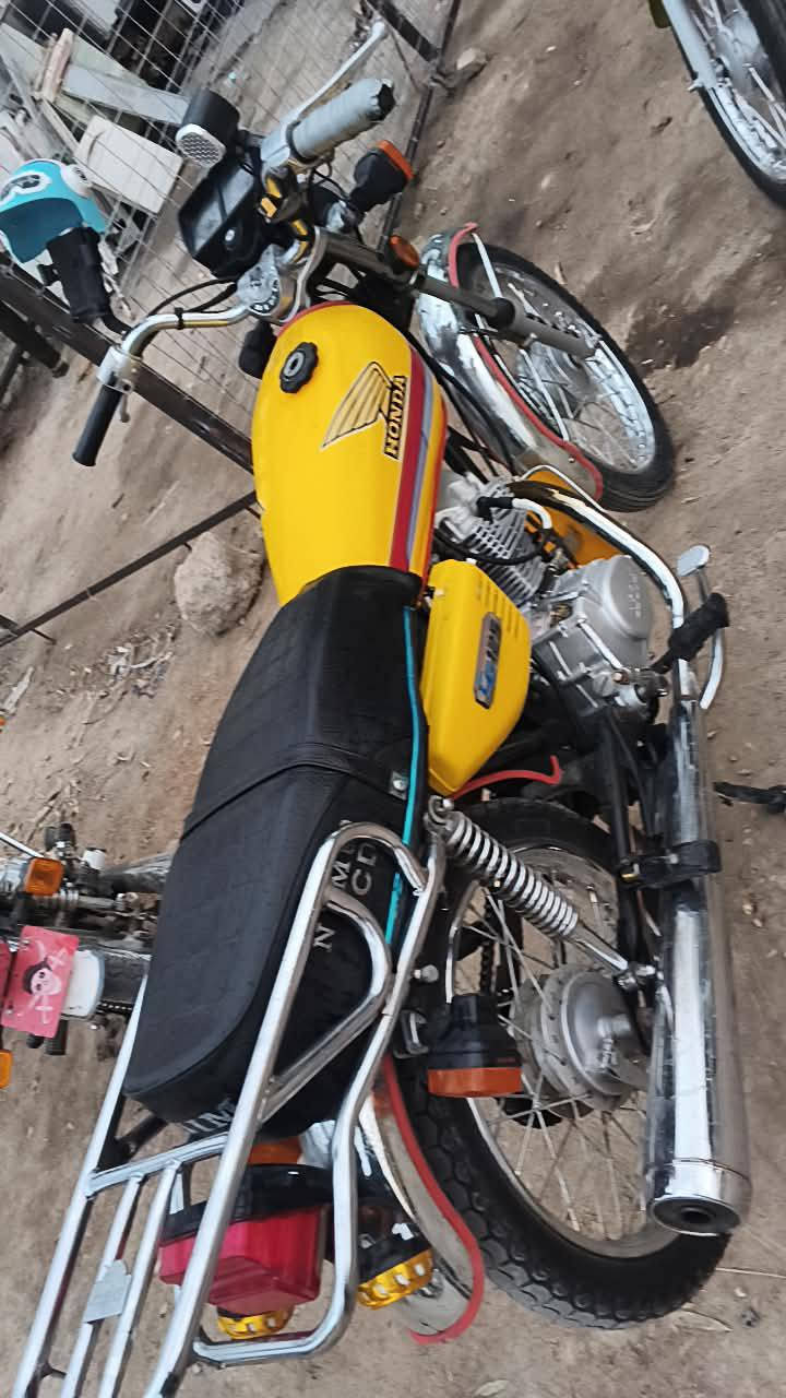 السلام عليكم
من رخصة الادمن 
دراجه نامه للبيع 
+++ المكان بابل قرب سيطرة الاثار 
الدراجه موديل 2025 السعر 550
الاتصال***********
