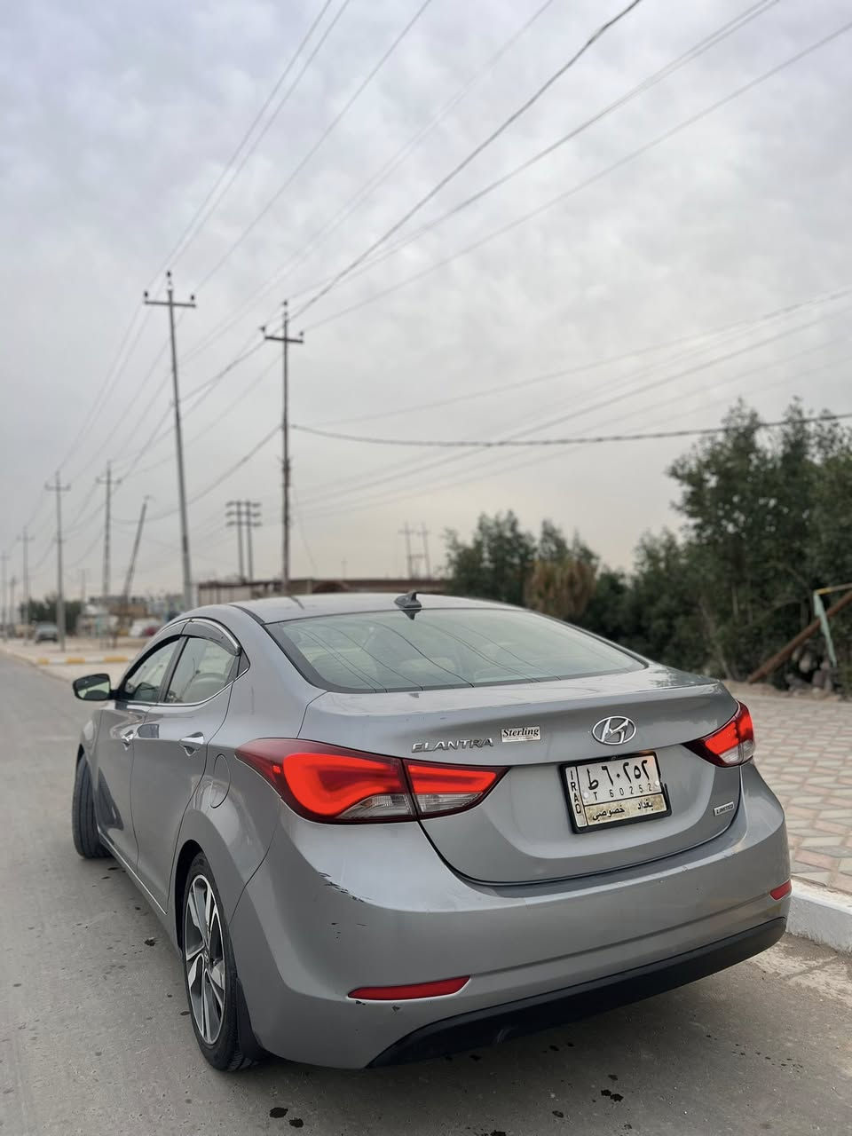 السلام عليكم
النترا 2015 وارد أمريكي لمتـد 
رقم بغداد
فول مواصفات 
ويل 17 كروم sport
كشنات جلد تدفئه الـ 4
ستيرن تدفئه
تحكم مقود 
مثبت سرعة
3 وضعيات قياده
البَك لايت الخلفي لـد
ماشيه 139 ميل قابله للزياده

تقرير مياه امطار وبيها دحجه بالبنيد موضحه بالصور 
والباقي ملاحظات بسيطه
السعر / 120
مكانها الديوانيه 
للاستفسار الاتصال :
***********
