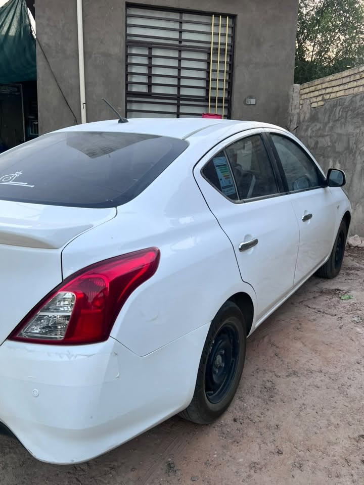 سلام عليكم للبيع نيسان صني هندي مديل 20 مكفوله بيه فقط باردات تبريد ثلج سياره نظيفه رقم أربيل المربع بيه تخم تاير مكفوله من الصبغ و التبديل ماشيه 160 سعر 97 وبيه مجال قليل مكان نجف ***********
