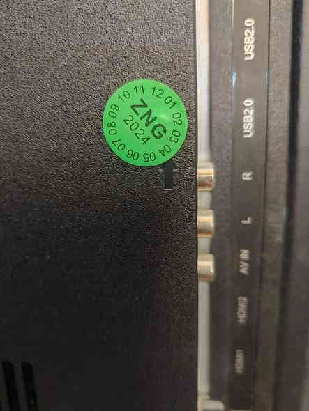 شاشة حجم ٥٥ LG سمارت أخذته قبل ٥ أشهر وبدلت الأخشاب ومكان ماعندي الها. بغداد الطوبجي ***********
