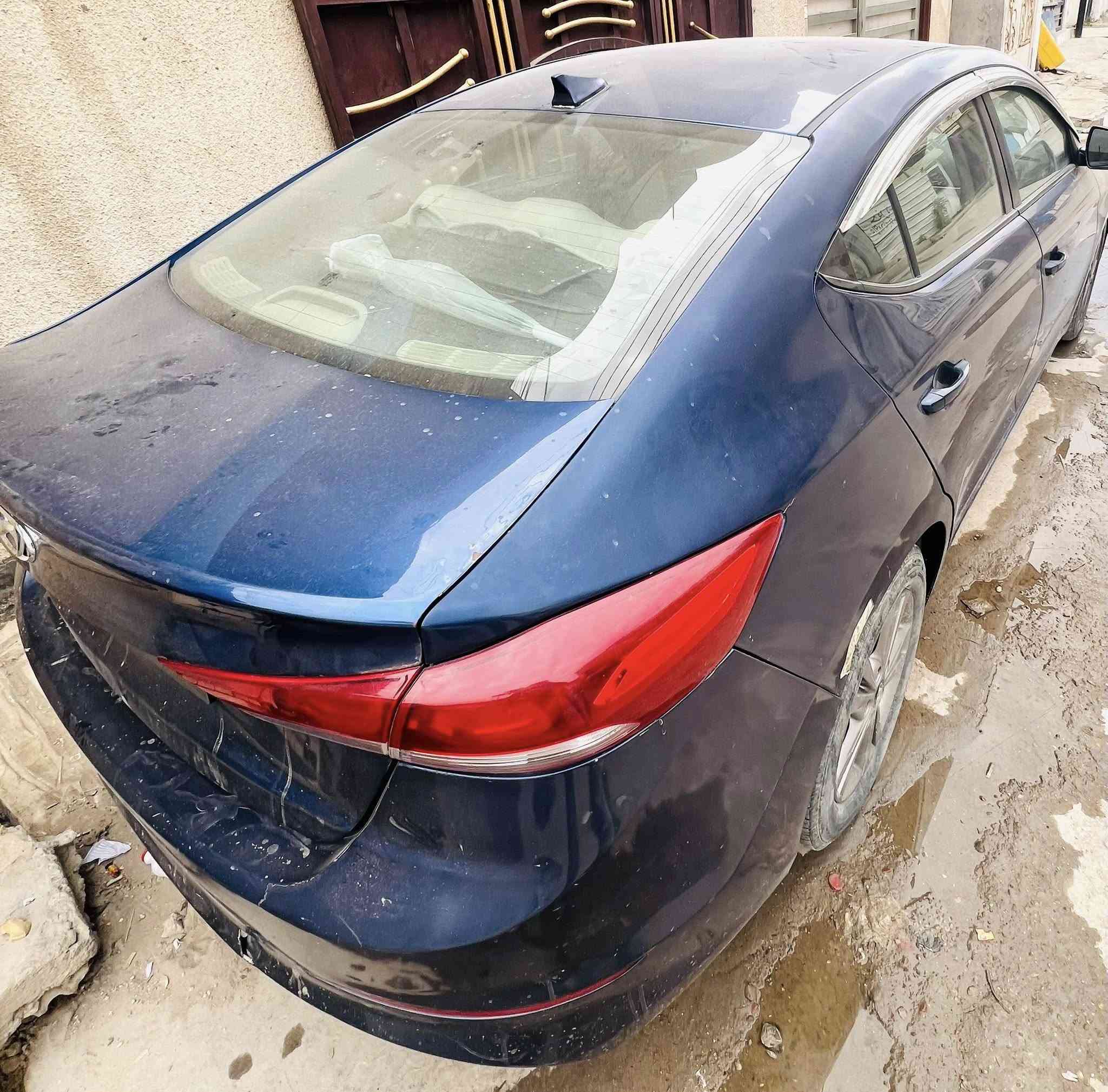 إعلان بيع سيارة: هيونداي إلنترا 2017
تفاصيل السيارة:

• النوع: هيونداي إلنترا GLS.

• الموديل: 2017.

• المواصفات: وارد أمريكي.

• المسافة المقطوعة: ما بين 100,000 إلى 109,999 كم.

• اللون: أزرق (نص فل).

• المحرك: 2.0L، 4 سلندر، بحالة ممتازة.

• ناقل الحركة: قير أوتوماتيك بحالة ممتازة.

الميزات والمواصفات الإضافية:

• شاشة كبيرة.

• كاميرا خلفية.

• تحكم كامل بالمقود (ستيرن).

• نظام تكييف (تبريد) بارد جداً.

• السيارة نظيفة جداً ومخدومة (استخدام شخصي).

• جاهزة للاستخدام المباشر ولا تحتاج لأي مصاريف.

• ملاحظة: السيارة بدون فتحة سقف وبدون نظام بصمة.

معلومات البيع:    
***********.الهاتف   

• السعر المطلوب: 12,000 دولار (شدة و20 ورقة) - السعر مناسب مع مجال بسيط للتفاوض
