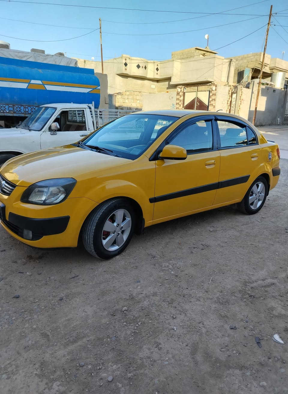 السلام عليكم كيا ريو 2009
رقم ذي قار مسطره بسمنا هيئه وغرامات صفر طخم تاير جديد كير قبل شهر شديتو مال گصه مكينه شرط غرقه جديده باتري جديد ضرر عقجين مبدل فقط  السعر 82 وبيها مجال للاستفسار ***********
