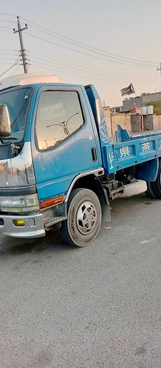 السلام عليكم كنتر بزون للبيع مكفول شاصي وبدي ومكينه 32 تخم تاير جديد جوبلس السياره سبرنك جوه نثيه السياره مكفوله كفاله عامه العنوان بصره الحيانيه رقم الهاتف  ***********

