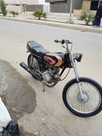 موتوسيكل • للبيع