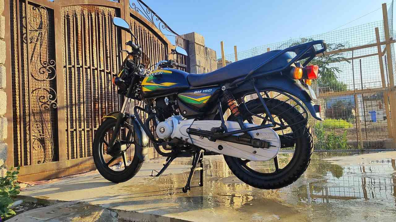 سلام عليكم بوكسر موديل 21  كفاله  من ناحيت الوراق تعال شوف بعينك  مكان بعقوبه بهرز سعر 1250/////***********9
