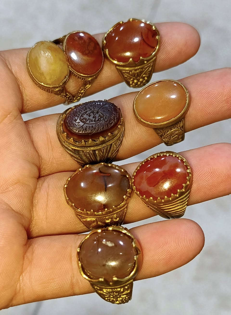 قطع منوعة حلوة ومرتبة الكل اصلي بالذمة واسعار البلاش ❤
حجز وتفاصيل أكثر خاص او واتساب ***********🌹
وموجود كل انواع الاحجار الاصلية باسعار مناسبة.
