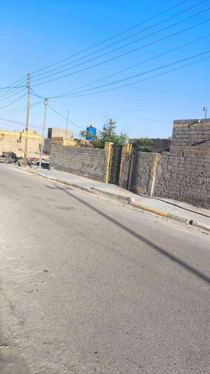 اللهم  صلِ على محمد وآل محمد 

🏠 بيت ركن على شارعين للبيع 

📍حي الزهراء الصوب الصغير / شارع الحسينية قرب اسواق سعود ال حلو 

📐 المساحة 340 متر 

حي زراعي فيه كافة الخدمات (ماء ، كهرباء ، تبليط )

يحتوي على ثلاث غرف + مطبخ + براني + صالة + حمامات 
 
للأستفسار: الاتصال على الرقم  
*********** (ابو حسين ) 

عقارات القادم للبيع السريع
