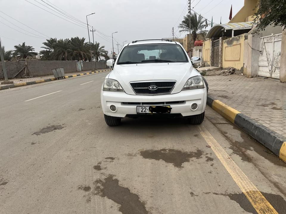 السلام عليكم ورحمة الله وبركاته للبيع سيارة سورنتو موديل 2006 / رقم أربيل محرك 6/سلندر كفالة عامة من الصبغ والحادث محرك وگير واحد على واحد سيارة جاهزة من كل شي وخير من الله للشراي السعر 100 وفيها مجال بسيط :المكان محافظة واسط /قضاء الموفقية : اتصل وبالخدمة ***********
