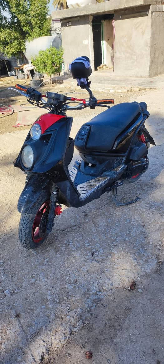 دراجه سكنس جبلي بيه تزويد بلادي
كلجات رياضي 
وبيه هواي الله شاهد ما اعرف بيهم
دراجه بلادي مكينه ما مفتوحه 
سعره 950 
‍***********
مكان بغداد الامين
