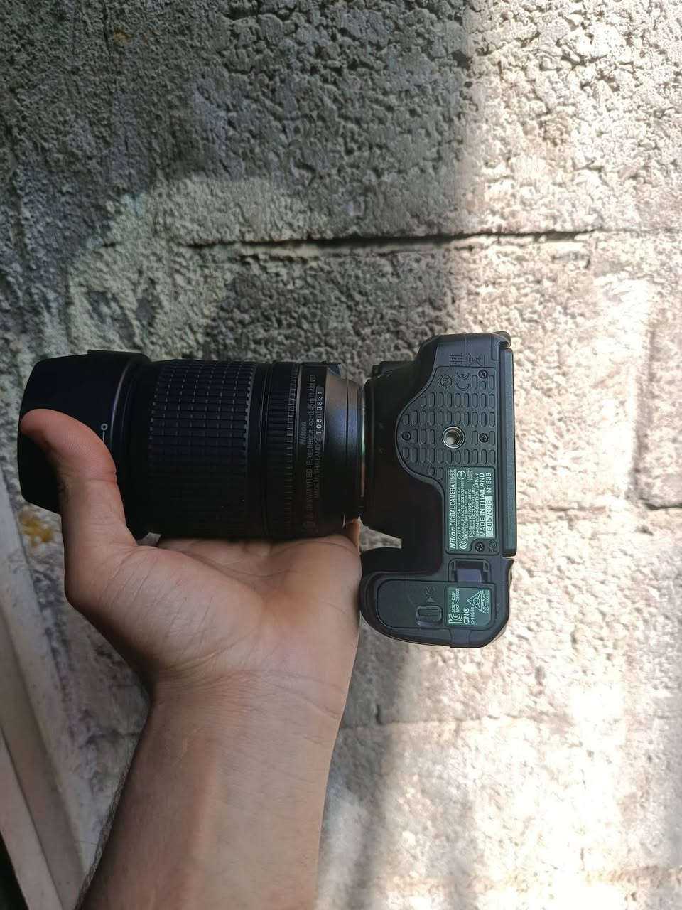 كاميرا نيكون  Nikon D5600
كاميرا نظيفة كلش وبحالة ممتازة 100%

تصويرها راقي واحترافي ونتائجها قوية سواء تصوير شخصي أو شغل

الملحقات:

عدسة 18-140 الأصلية

بطارية + شاحن

حزام كتف

جنطة كاميرا

شاشة لمس قابلة للثني والتدوير

واي فاي وبلوتوث لنقل الصور بسهولة

المميزات: تصوير حلو جداً، ألوان قوية، وسهلة بالاستخدام حتى للمبتدئين

الحالة: نظيفة لوگ

السعر: 550ألف بوكاني بغداد


**إذا كنت صاحب هذا الإعلان وتريد حذفه لأي سبب، رجاءا أرسل رسالة إلى الدعم الفني**