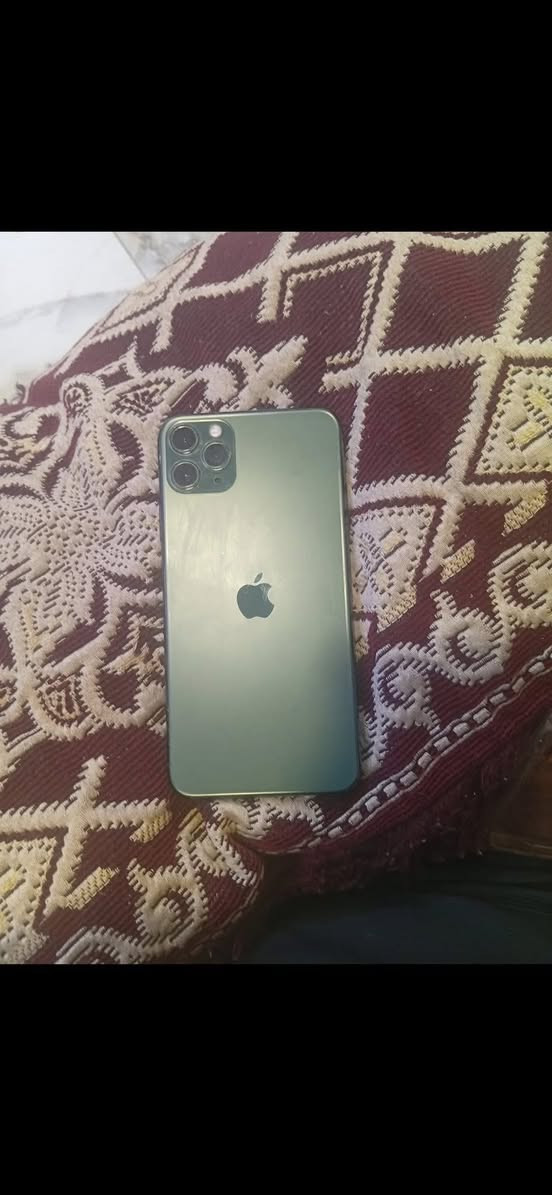 عندي ١١ برو ماكس ذ٢٥٦ 
بطاريه ٧٥ 
الشحن يخبل مالته انسى صرف وثانيا فقط مبدل شاشه مابي شي شغال ونضيف سعر خاص مكان الشعب ثعالبه الشراي خاص


**إذا كنت صاحب هذا الإعلان وتريد حذفه لأي سبب، رجاءا أرسل رسالة إلى الدعم الفني**