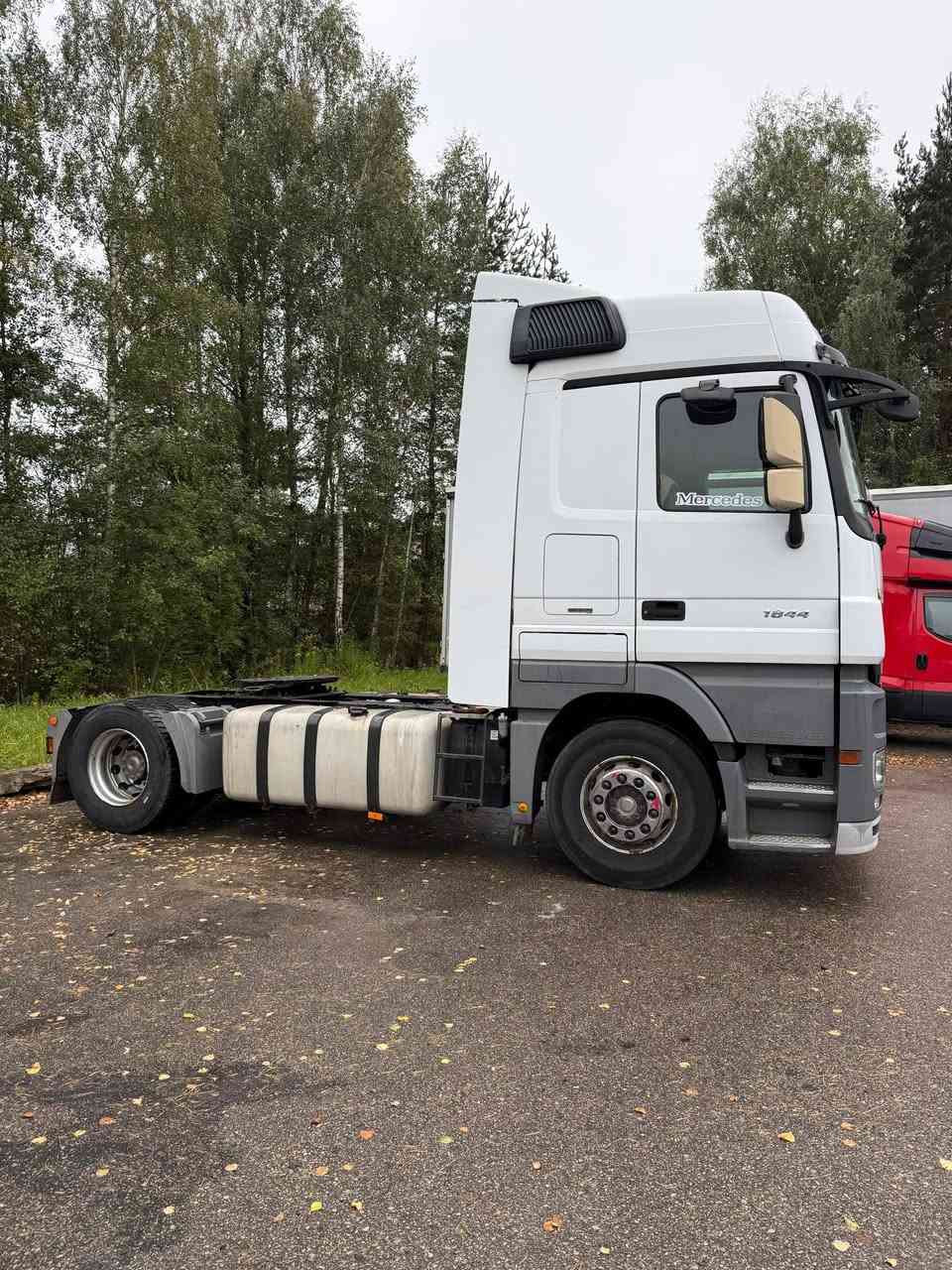 معرض المشارق
موصل طريق اربيل قرب ناحية برطلة  
كصات اكتروس 2012 2013
بيع جملة 
‎ *********** واتساب
***********
