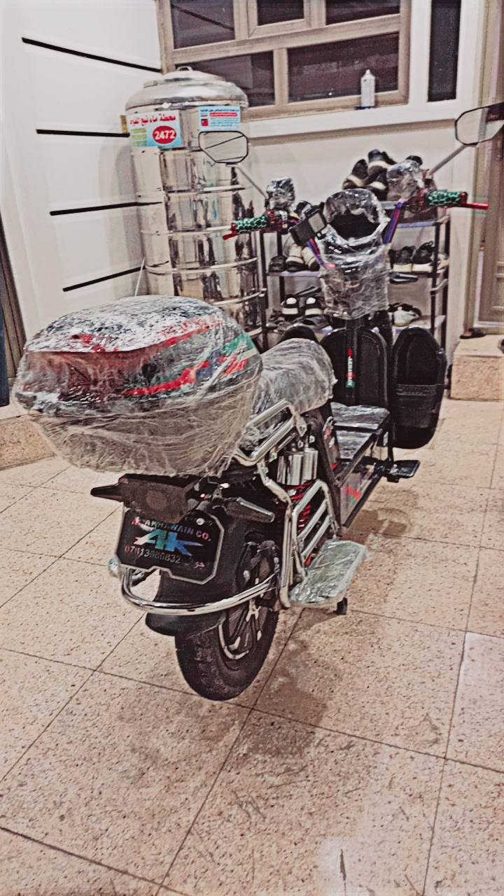 متاح دراجه جبلي اخوين 2025 بطاريات عل فحص مستعجل على بيعته سعر 650 وبيه مجال رقم ***********
