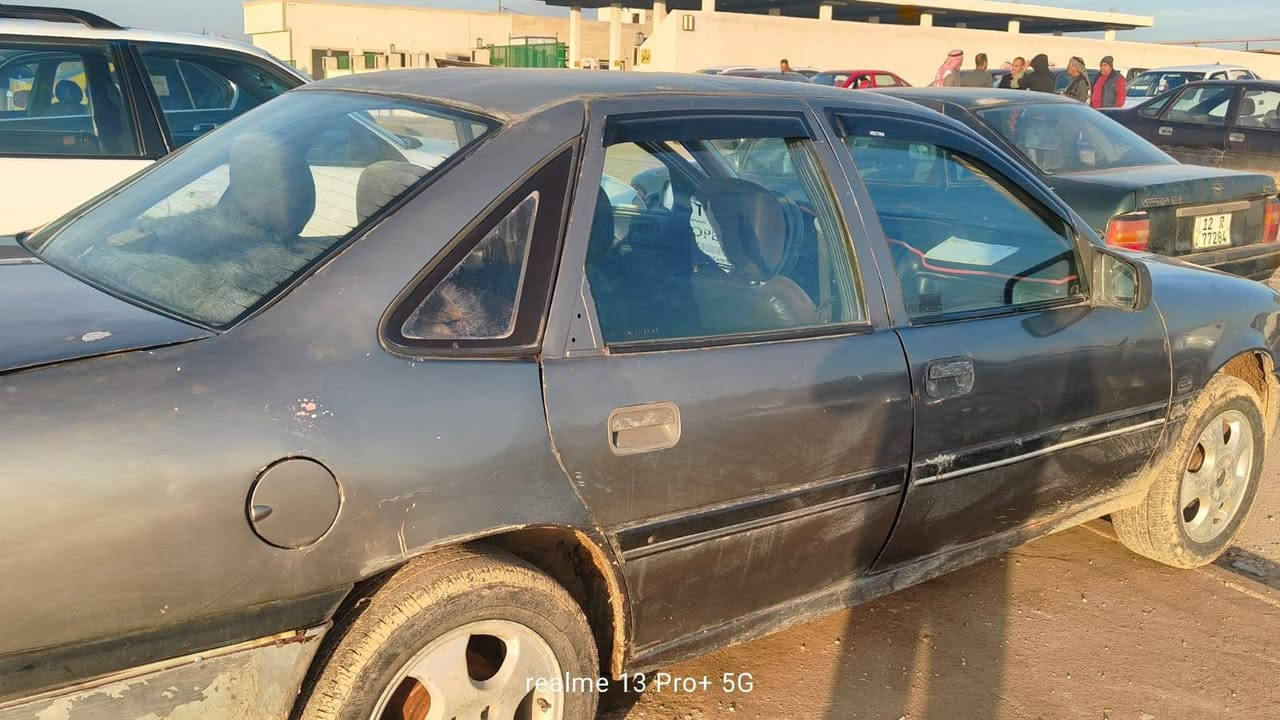 فكتره 18رقم الماني شرط التحويل كير محرك جديد شرط طخم تائر وبتري جديد قرفا جديده سنويه عضم سعر 38 وبيها مجال رقم *********** الخاص مقلق
