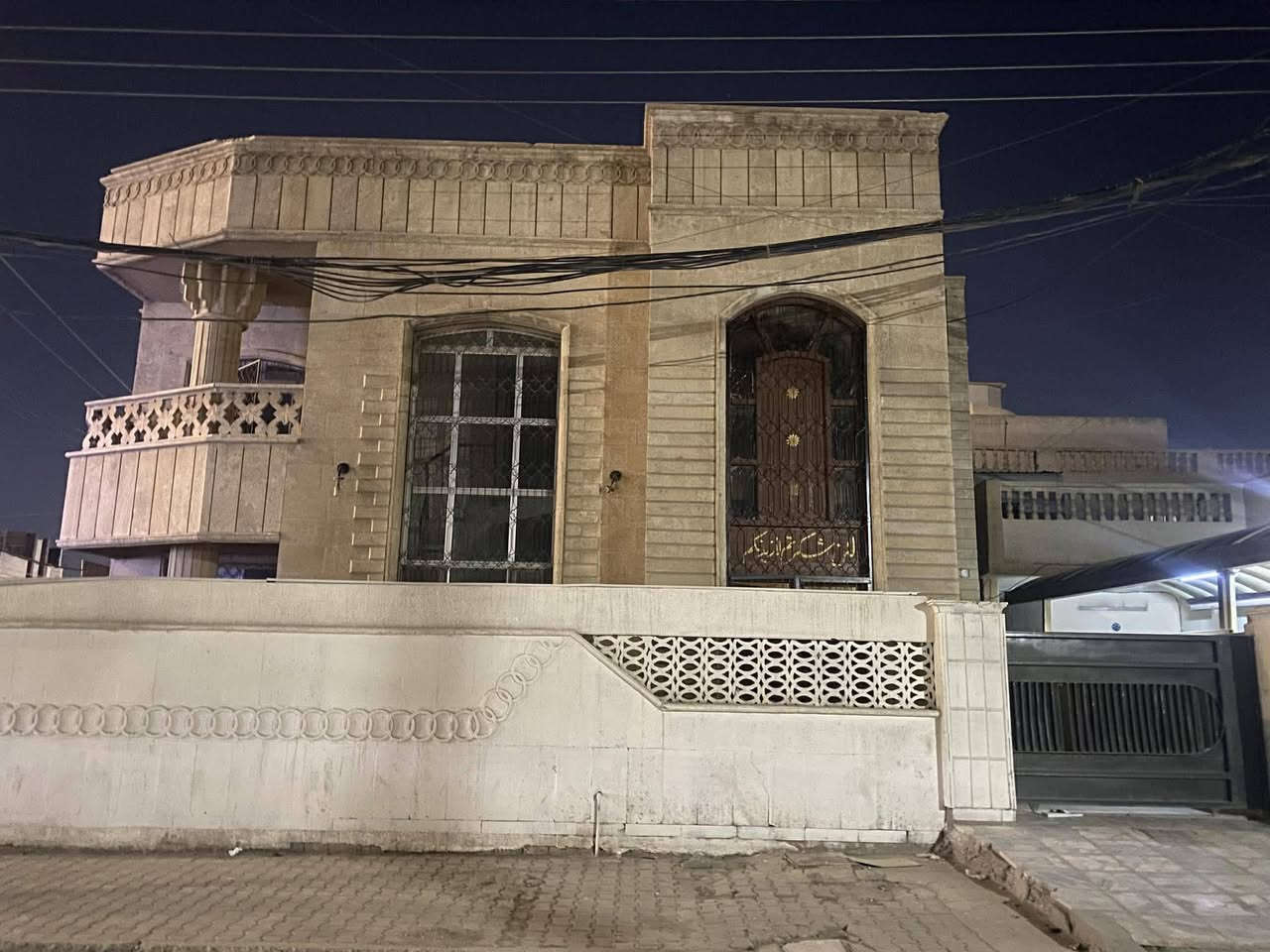 حصرا مكتب الصفا للعقار 
بيت تجاري لليجار يصلح مكتب يصلح

عياده يصلح

الخ

مساحة ٤٠٠ م

العنوان : الدوره المهديه الثانيه

*********** :ستفسار

***********.
#الجميع #عقارات
