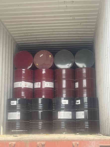 حاويات صفراء وبراميل للبيع 
النجف 
***********
