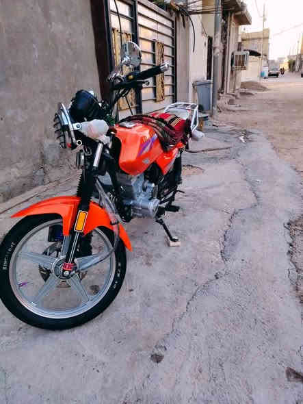 سلام عليكم دراجه للبيع ثامر خلخال وصل بسمي مديل 23 دراجه بدون غراض انطيكياه وضع شركه بس صالنصه ويه دراجه مانقصه شي سعره 1750مليون او سبعميه او خمسين او بيه مجال حك الجيه متوازي عله بيعته ول مايعجبه السعر لا ايصير ابراسي يفتهم شوف اسعارهن او تعل معه تحياتي الكم 🩵🫵رقمي ***********
