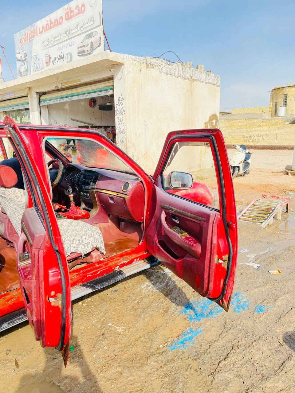 السلام عليكم  بيكم فتون لبيع
موديل 13 جاهزه بس الكشر شفت عنك بيه خياسات
رقم مثنئه السعر 27 وبيه مجال التواصل ***********
