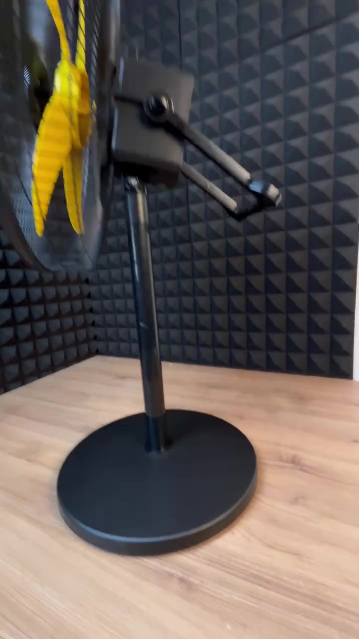 شايل هم جية الصيف وانقطاع الكهرباء؟ مروحة كويا (Koya) هي المنقذ! ☀️😫

مروحة عمودية جبارة تشتغل شحن وتدفع لك أبرد هواء بـ 5 ريش ✨

شاشة رقمية توضح لك السرعة ونسبة الشحن عشان تضبط وقتك 🦾

فيها لایت LED ومؤقت ذكي وخاصية الدوران لراحة تامة بالليل ✨

تصميم فخم باللون الأسود والريش الصفراء يضيف لمسة فنية لبيتك 💎🌬️

سلك شحن طويل 1.5 متر يشحنها لك وين ما كنت وبكل سهولة ⚡️

اطلبها الحين واستمتع بنسمة باردة تدوم لساعات.! 👇


**إذا كنت صاحب هذا الإعلان وتريد حذفه لأي سبب، رجاءا أرسل رسالة إلى الدعم الفني**