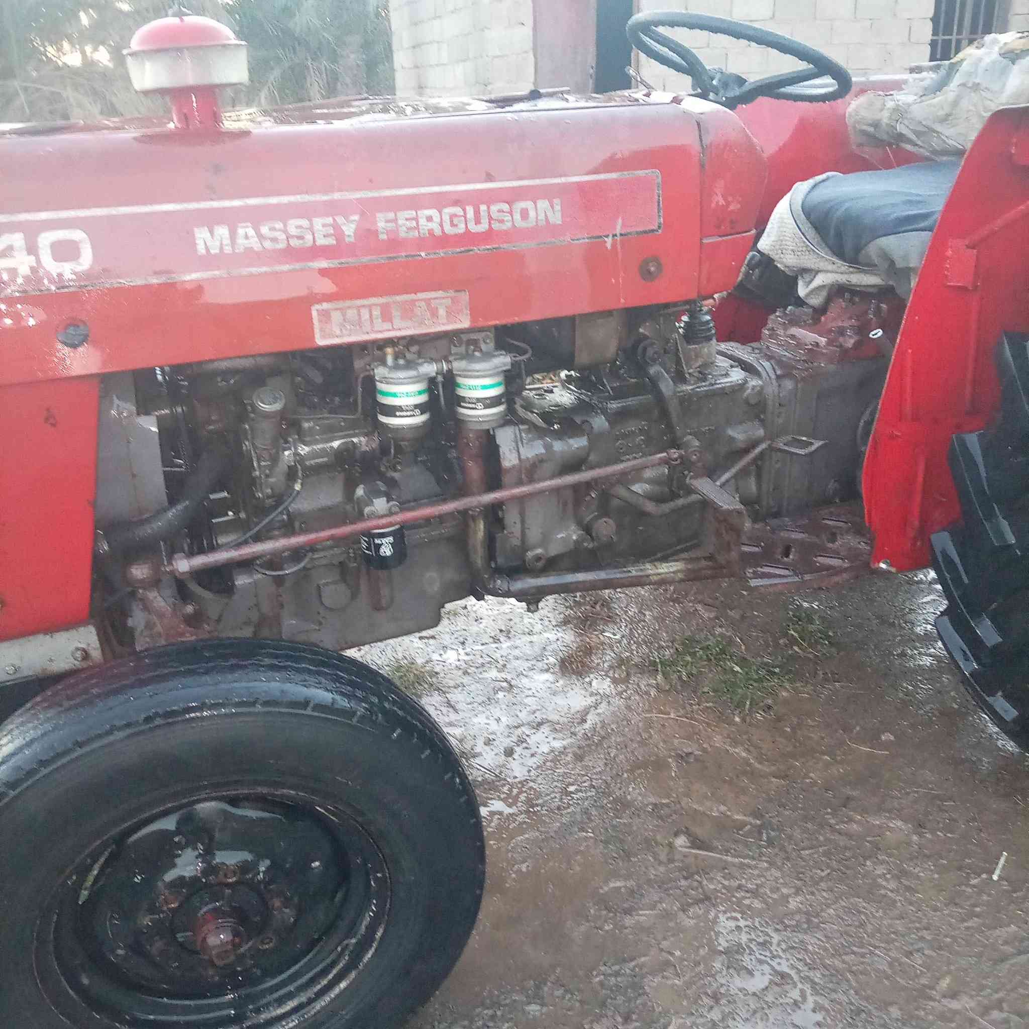 سلامو عليكم هاي فوركسن انكليزي حجم 240 مكينه شغاله كلشي ماوراه ول مكينه أوراق مابيه شراي خلي يتصل ***********
