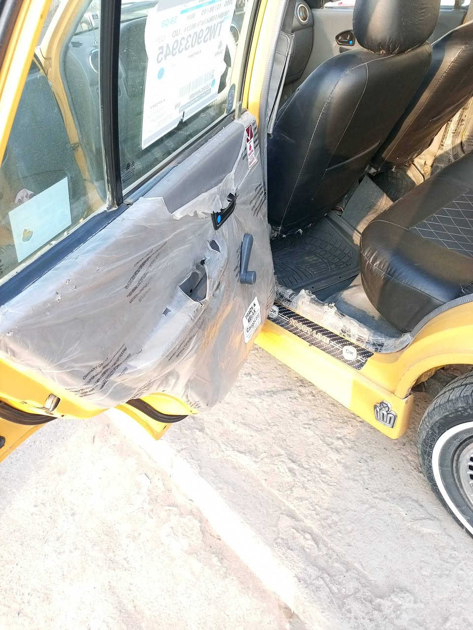 السلام عليكم سايبه 2015  مكينه وكير جديده مصفره هيه وغرامات رقم جديد صدر امامي وخلفي  جديده كهربائي كلها شغاله شواصي بلادي لا ضربه ولا تبديل تحويل شرط مكاني بغداد الجزيره السياحيه السعر 37 وبيه مجال ***********
