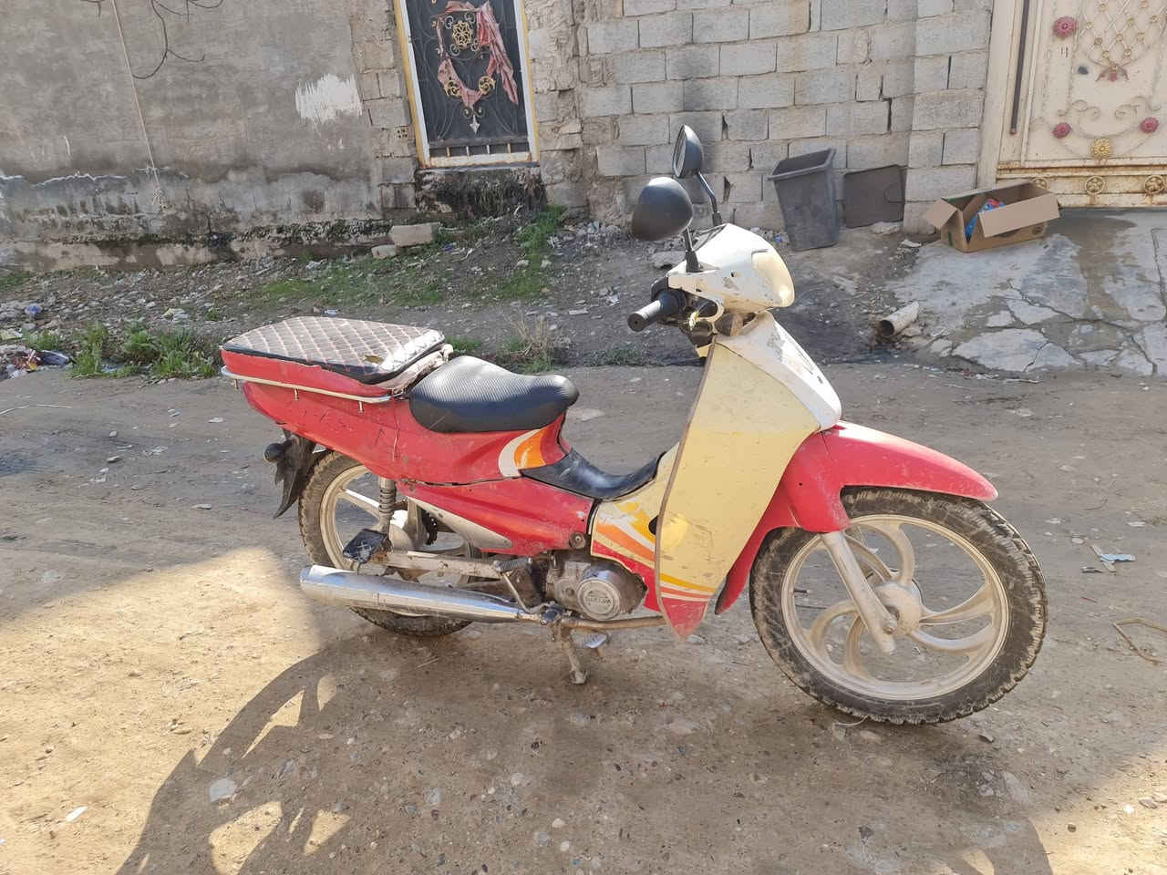 البيع سرفيز نضيف محرك ناعم شغال سلف كهربائيّة السعر اب 400 وبي مجال الشراي تصل ***********
