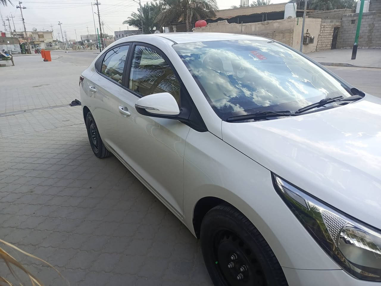 السلام عليكم...
اكسنت مديل 2021 ...محرك 1600...رقم اربيل حلو ومميز
السياره كفاله ما عده الدعاميه الخلفيه مصبوغه...وبيه شوي بارد موضح بالصوره...مكان السياره البصرة قضاء الزبير
رقم الهاتف ***********
السعر.. 135$
