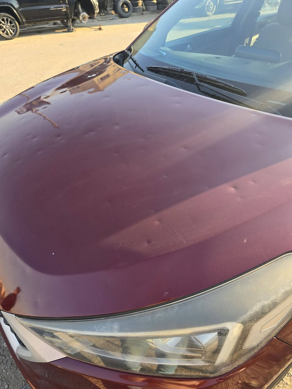 السلام عليكم توسان وارد امريكي 2019  حادثها فقط بنيد مبدل بدون شواصي ودواخل السياره ( محولبه ) بالعراق موضحة بالصور  المكان البلديات السعر 150 ***********
