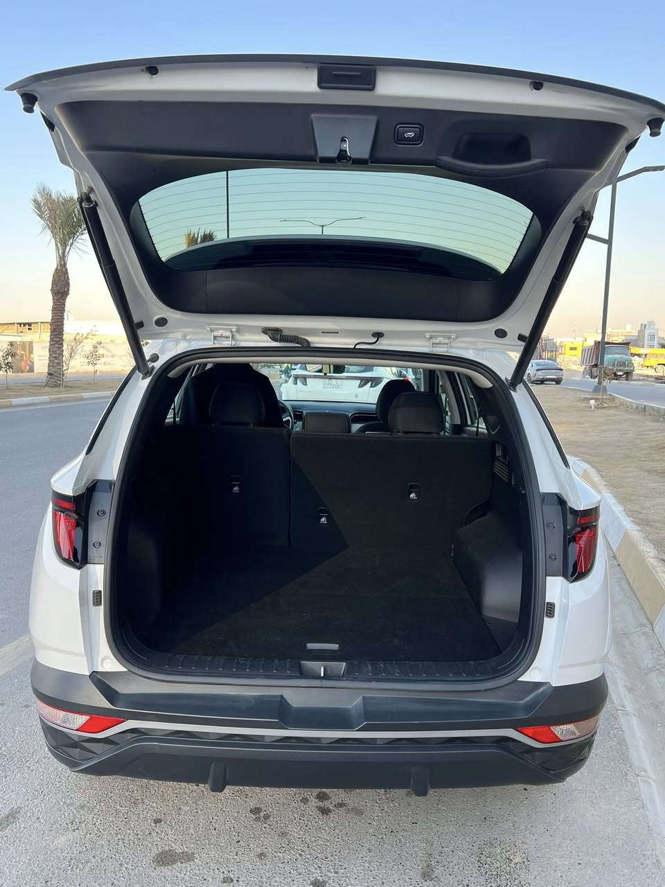 السلام عليكم توسان موديل 2024
مرقم اربيل تحويل مباشر او وكاله 
ماشيه 20 الف جدا نضيفه السياره ومابيها اي نقص
فوووول مواصفات عدا الفتحه 
ضررها جاملغ امامي جهه السايق فقط
السعر 197 
للاستفسار واتس اب 
***********
