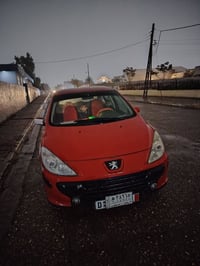 كل وحده بسعره وعندي النترا بس نقدي اما باندا بيجو أقساط ترهم 077060404...