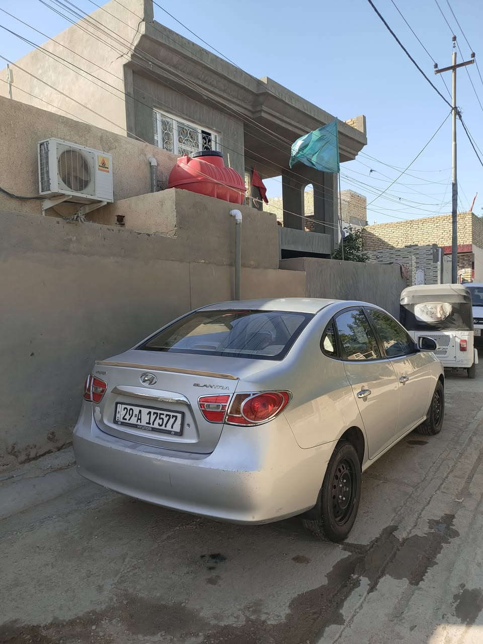 سلام عليكم 
النترا 10 خليجي بيها تبديل جاملغ وبنيد بدون دواخل طخه خفيفه وجراد بدون صبغ السيارة كله السيارة تخم تاير صدر امامي خلفي جديد رقم جديد بسمي مكينه بيها خيط بخار السعر 95 وبيها مجال قليل مراوس عادي  مكاني مركز الكوت 
‏‪0773 207 6143‬‏
