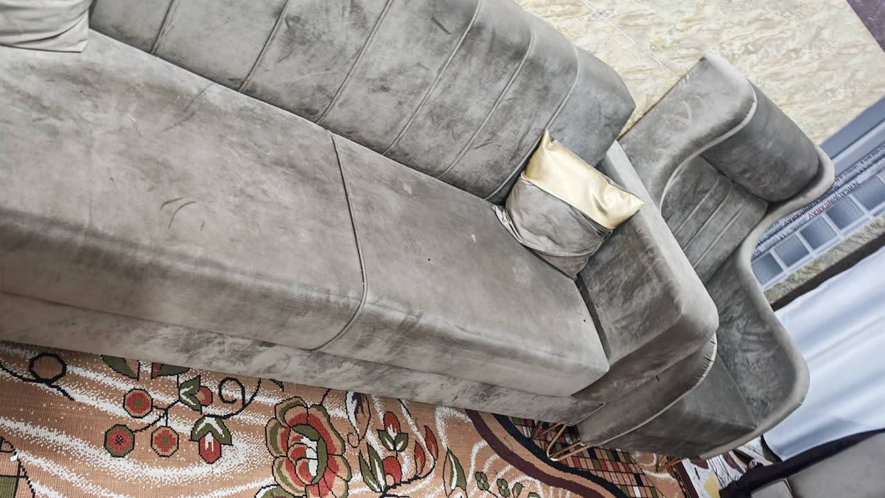 السلام عليكم عندي هذا التخم للبيع استخدام قليل بي كسر بسيط بس سكملي واحد سعر 325 الف مع المجال البسيط


**إذا كنت صاحب هذا الإعلان وتريد حذفه لأي سبب، رجاءا أرسل رسالة إلى الدعم الفني**