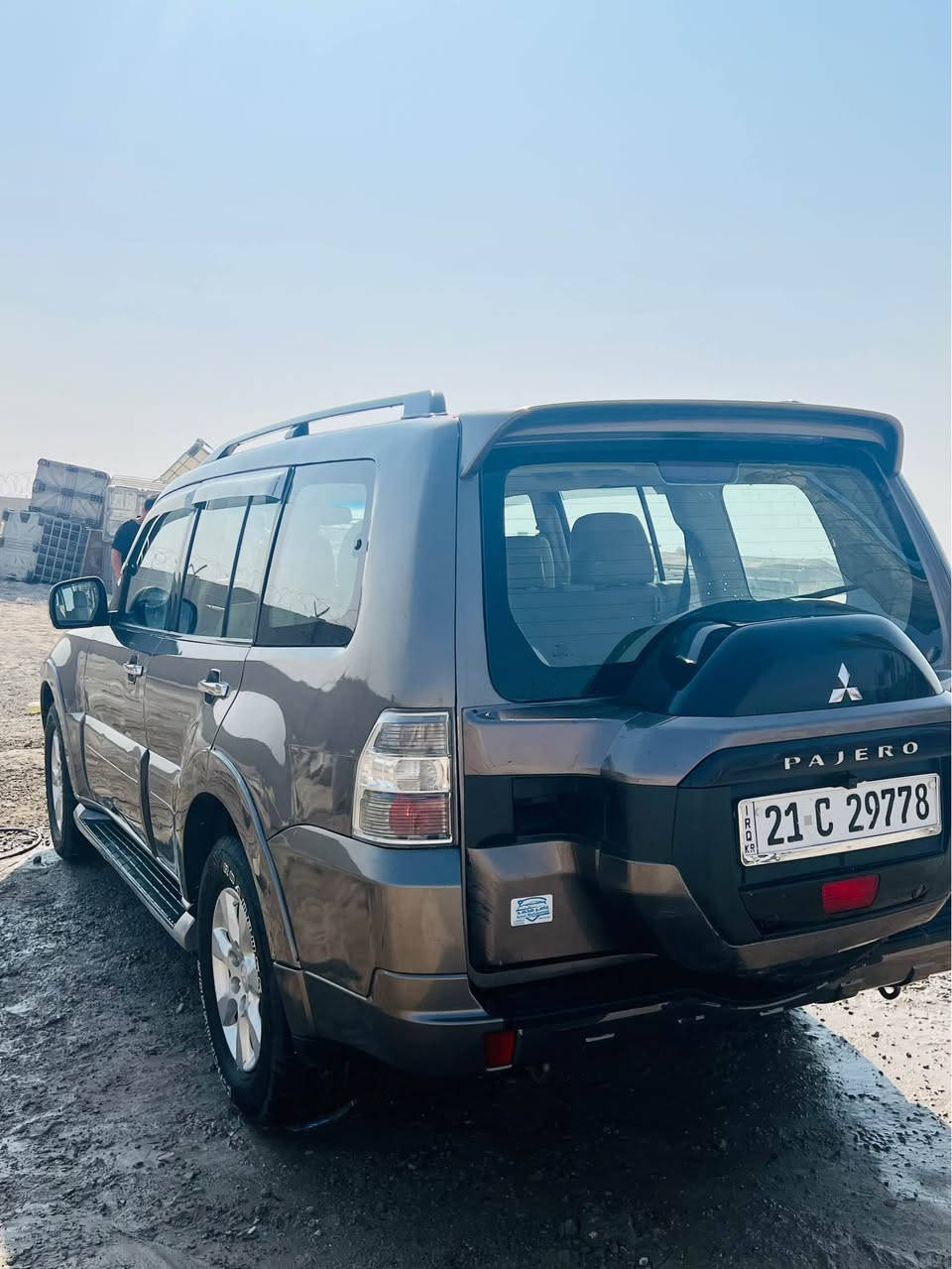 بسبب الوعود الكاذبه تم تنزيل السعر ١٢٥ مستعجل عليهة باجيرو ١٥ حبتور  رقم سليمانيه الدولي بسمي
هزة بعدهة مامنهية
محرك 6v 3500
مري شفط 
حساس خلفي وكامره 
شاشه اندرويد 
لايت زنون 
محرك وكير نضاف 
تخم تاير جديد 
حدادية 80%
فتحة سلايت روف 
بيهة ضربه خلفيه مصبوغه عام ١٢٥ بسعر اوبتمة سوناته 
للستفسار ***********
