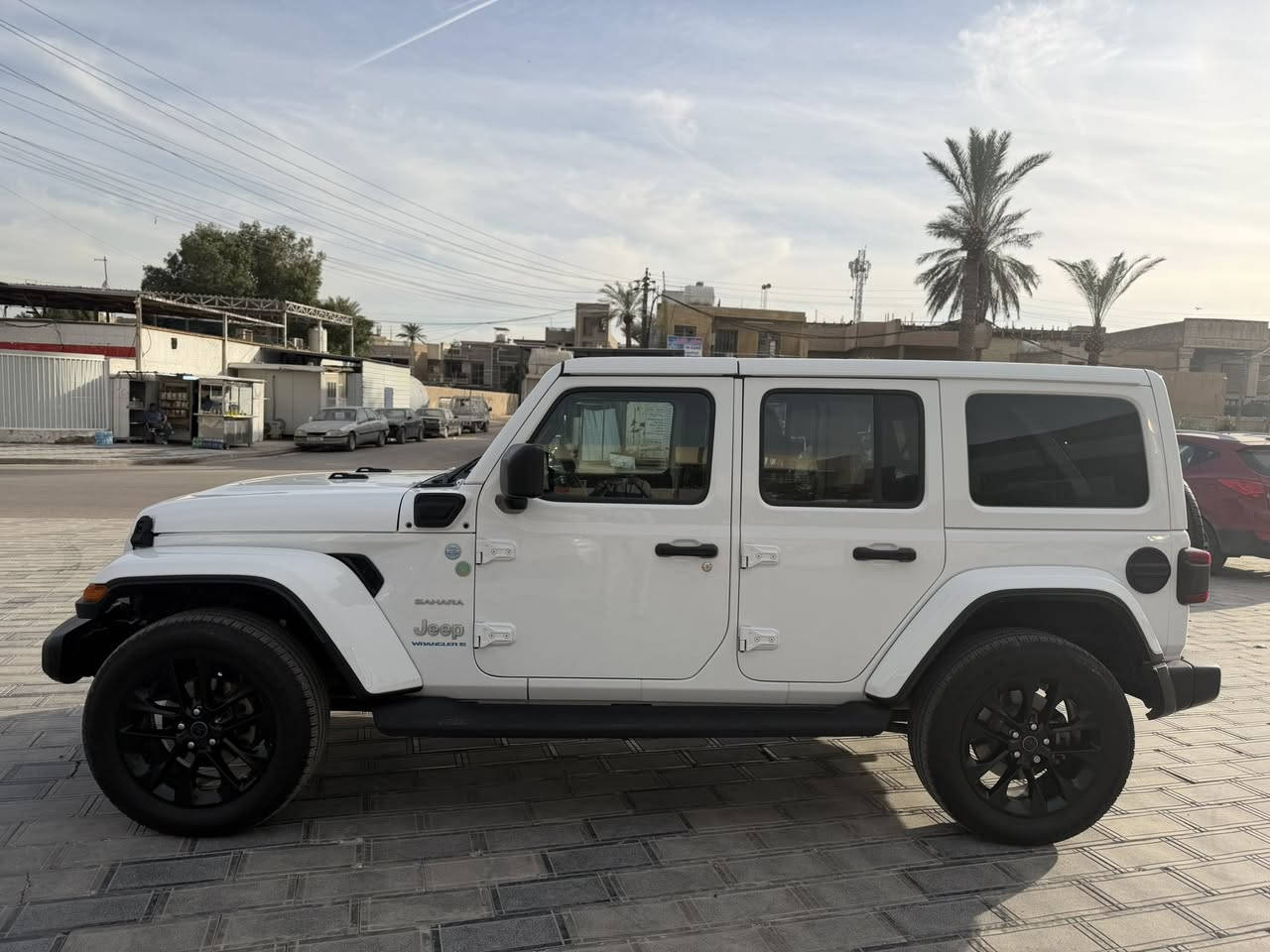 ياالله
السلام عليكم جيب رانكلر صحاري 4Xe 2024  وارد امريكي

 

Jeep Wrangler Sahara 4Xe 2024 wait 2.0L 4 

حجم المكينه : 2000 تيربو + هايبرد + هجين شحن منزلي

المسافه المقطوعه : 14 الف ميل       

                       الضرر : بنيد مبدل نفس الون  

                   الايرباك : برده + دركه 

#المواصفات 

1.قماره تتفصخ صير كشف

2.بصمه 

3.لوكير

4.كشافات عدسه

6.شحن خارجي

7.هيتر بالاستيرن 

8. شاشه

9.هيترات بالكشنات

10.تشغيل عن بعد

11.كشنات جلد

12هيترات بالكشنات

13. دمام خلفي

14.كامرا امامي وخلفي

15.كشنات كهرباء

16.رادار امامي

 

#السعر  : الطلب في التعليقات سيأتي اليك مباشرة 

تفاصيل اكثر هذا رقمي *********** تحياتي 

مكاني بغداد حي الجامعه
