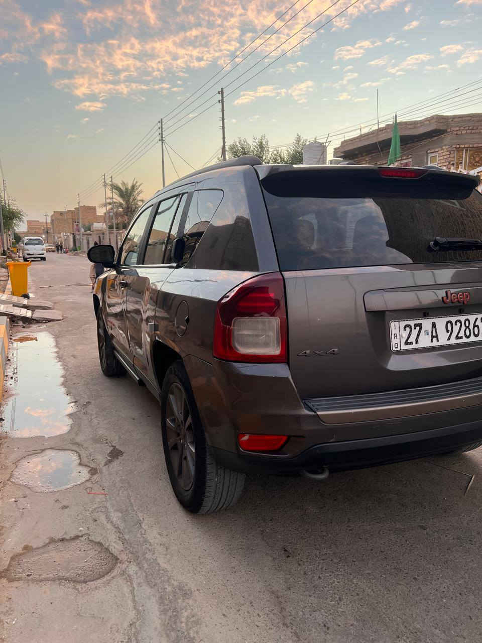 السلام عليكم (جيب كومباس) 2016...
مستعجل على بيع

او مراوس

سياره جاهز 

دواخل على وضع شركه 

مكينه كير شرط لفحص

تخم تاير 

فتحه سقف

تبريد حدادايه

جهازه مال جناي 

شرط تفحص وترايك وين مكان 

وبيها امكان صبغ مواضحات بنشر.... 

مكان سوق الشيوخ ناصريه

لللاتصال ***********... 

السعر 105....  وبيه مجال حك جيه.
