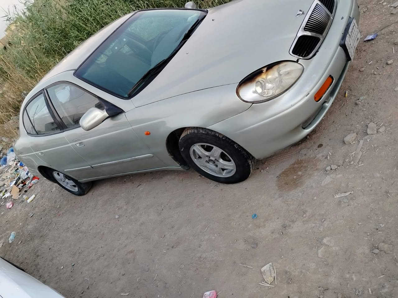 السلام عليكم
دايو لكنزه موديل 2000
رقم بغداد 
محرك وكير مكفولات 
كهربائيات كله شغاله
كير اوتوماتيك 
سنتر لوك 
تخم تأير 
غرفه جديده 
مسجل شاشه
السعر 27وبيه مجال 
العنوان بغداد ابو غريب 
الاستفسار عل ***********بي وتساب
