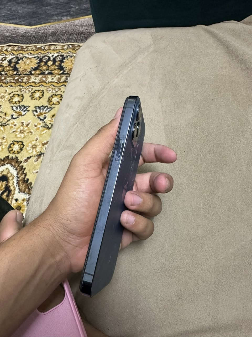 للبيع او مراوس بايفون 
ايفون 12 برو ماكس 
ذاكرته 256
نسبه البطاريه 100
مبدل شاشه نوعيه ممتازه + بطاريه 
ول ضهر مالته مكسور 
جهاز نضيف استخدام قليل سعره 250 مكاني بغداد 
***********
