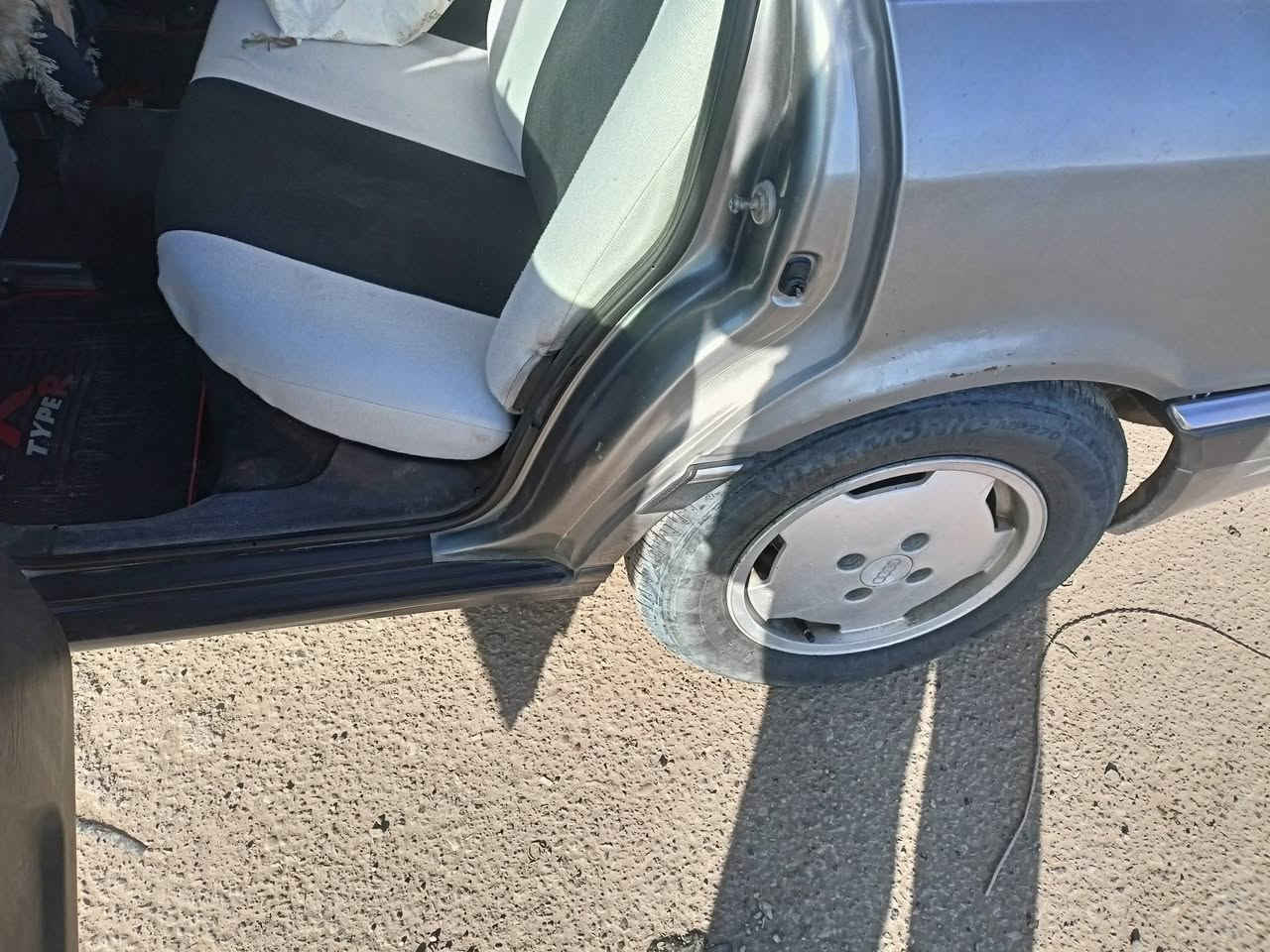 اودي للبيع او مراوس موديل 1991 صبغ بلادي شرط گير اوتو سعر 32بي مجال موبايل ***********
