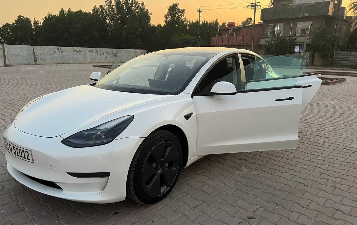 سلام عليكم
تيسلا 2023

صوره حادث موجود 

١٦٥$ 

***********
