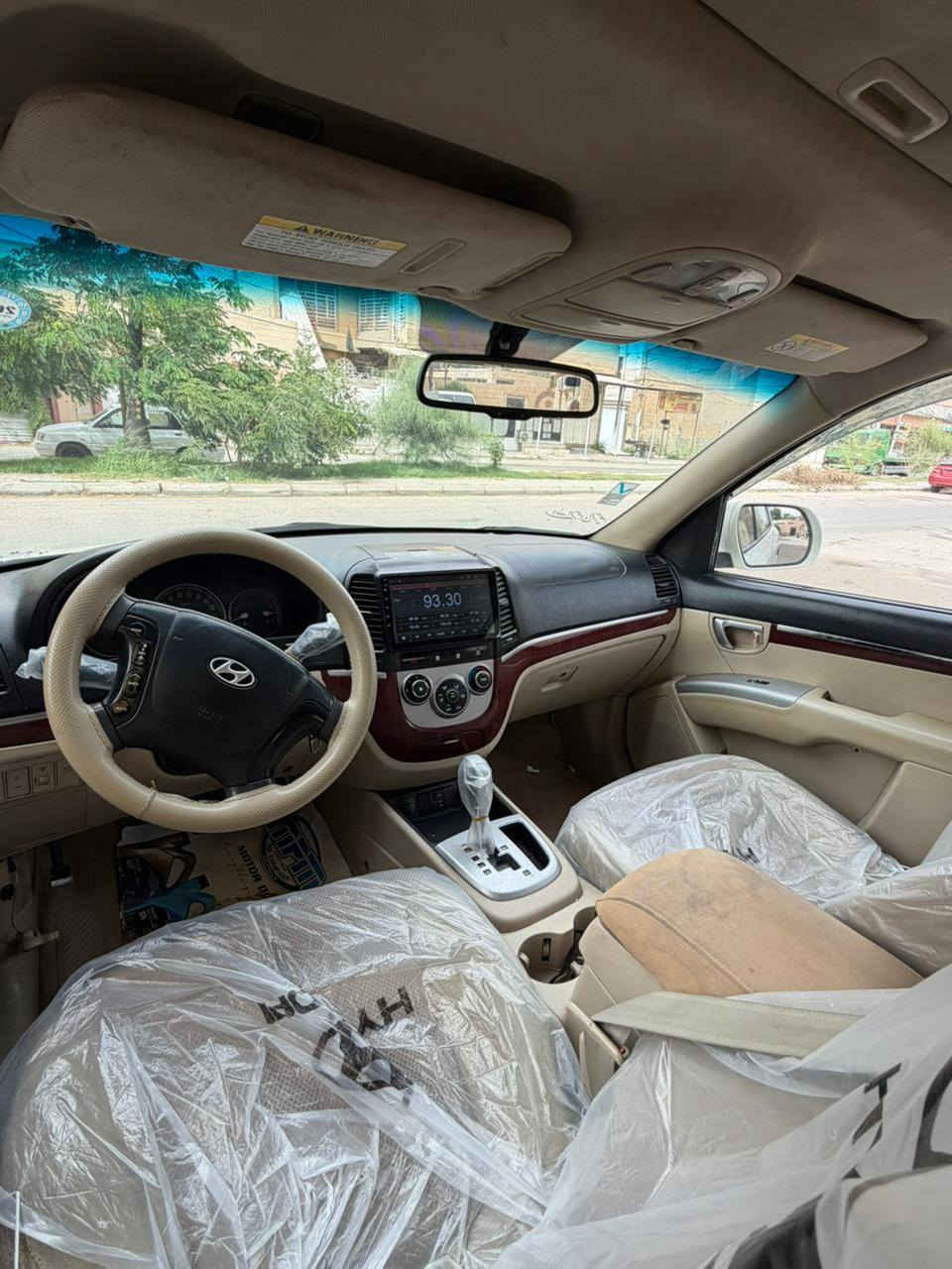 اربيل تحويل وكالة مضمونه هزه ورقام
جدد   فول مواصفات فتحه سبعه راكب سته سلندر 3 تبريد فور ويل 
كفالة من كير مكينه تبريد حداديه تخم تاير شرط الفحص بالكارتون 
السيارة بيها دور الجاملغ الخلفي صبغ وكصة البنيد اثر طخه بسيطه مكفوله من الحادث والتبديل.  مكانها كربلاء 
السعر. 118  من الاخير 
استفسار   ***********
***********
