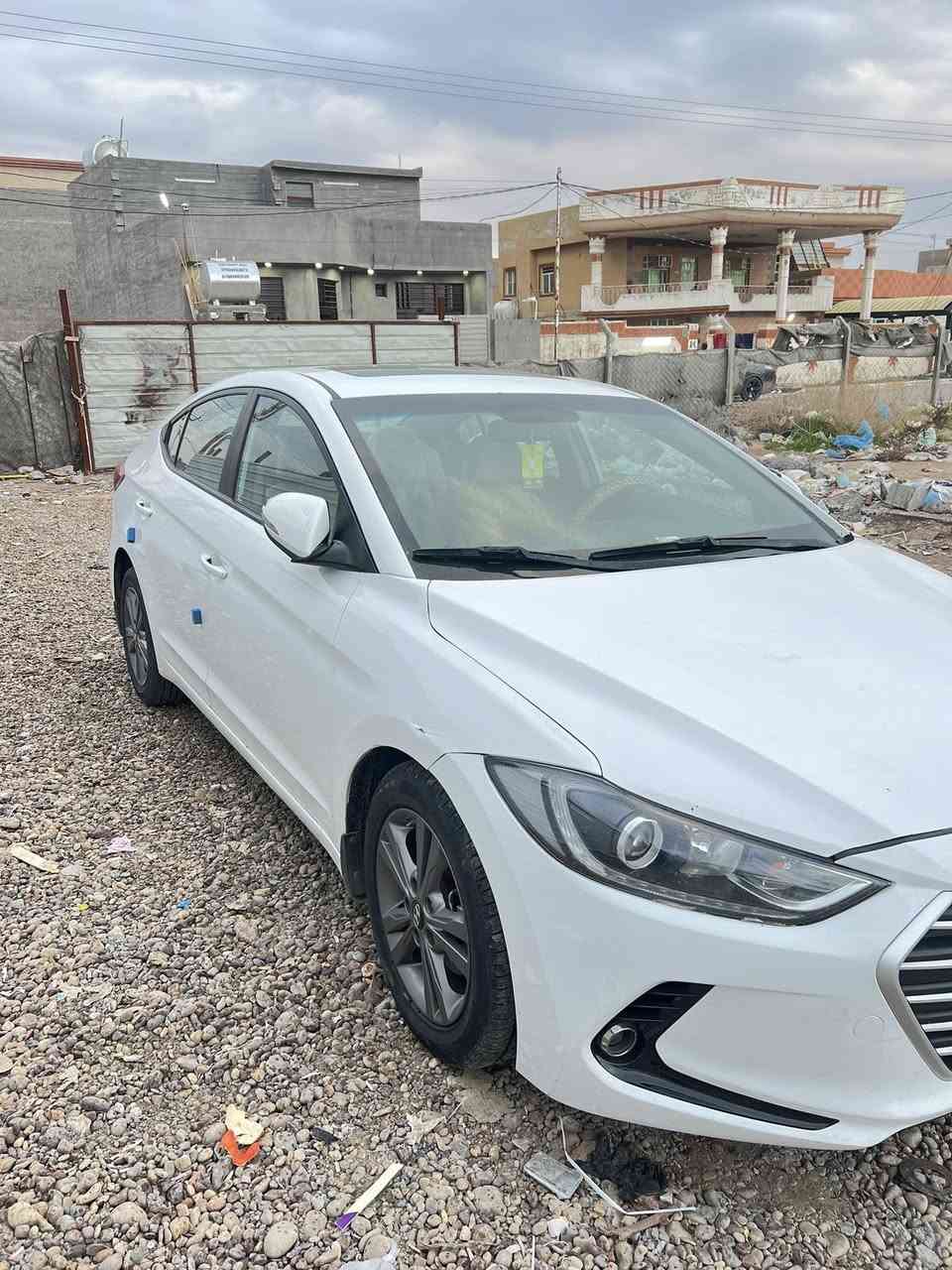 النترا هونداي خليجي موديل ١٧ رقم سليمانية تحويل ثاني يوم
مضاف لها منظومة غاز حكومية 
بيها باب اليمين مصبوغ نص مأشر بالسونار 
ومفتوح البنيد والجاملغ اليمين  الايرباك مأشر بسبب حساسات الستيرن واكفات ماطاك الايرباك 
السعر ١٤٣
بغداد
***********
