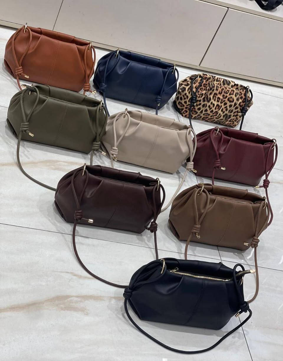 جنط جلد اصلي كوالتي عالي💯
العرض ↔️ 32سم
الارتفاع ↕️ 22 سم
السعر 15🔥🔥
توجد خدمة توصيل


**إذا كنت صاحب هذا الإعلان وتريد حذفه لأي سبب، رجاءا أرسل رسالة إلى الدعم الفني**