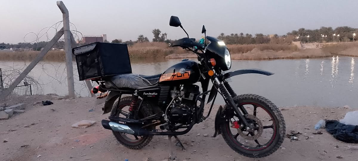 سلام عليكم دراجه للبيع موديل 2026 رقم اربيل بسمي تحويل ثاني يوم دراجه جديده بعدها صار شهرين من طالعه من شركه السعررر مليونين و600 رقم هاتف ***********
