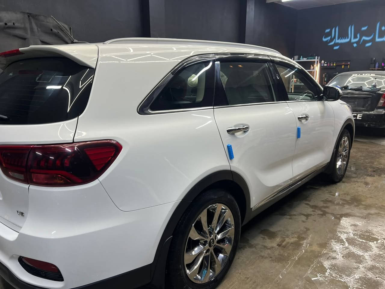 السلام عليكم
كيا سورنتو ٢٠١٩ 
٦ سلندر 
٧ راكب 
كشنين كهرباء 
مكفوله كفاله عامه 
ماشيه : ٦٩ الف 
للاستفسار ع الرقم : ***********
